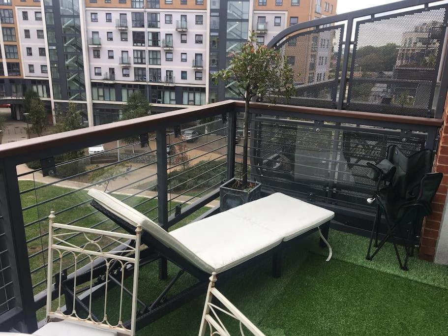 Fantastic New York Style Loft Apartment. Лондон Экстерьер фото